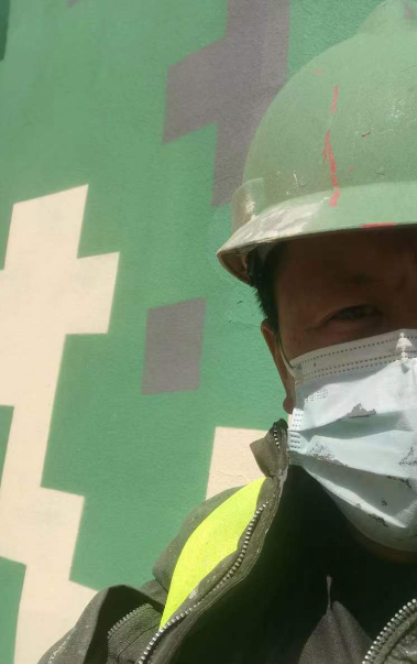 神农架迷彩漆未完全固化；